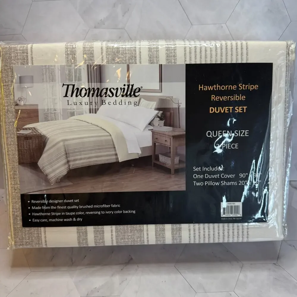 NEW Thomasville Luxury Bedding Queen Duvet Set Hawthorne Stripe Reversible 3 Pc
